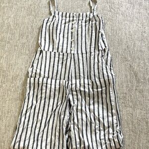 Old Navy, gray and white jumpsuit size medium